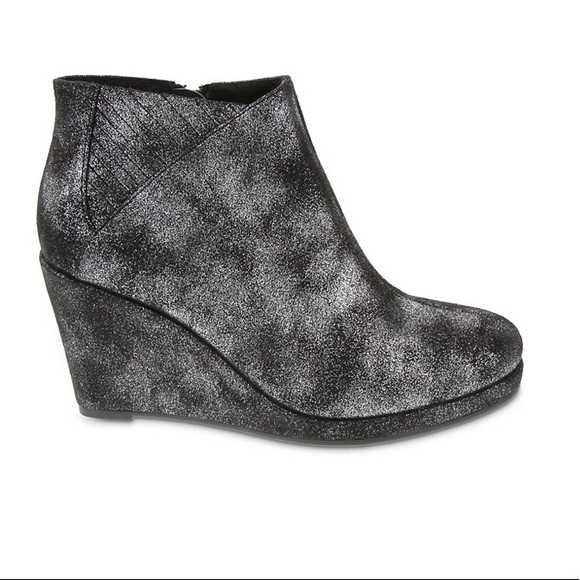rampage julee desert wedge bootie
